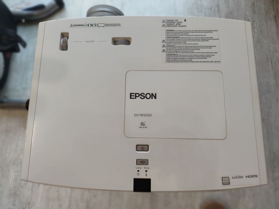 Проектор Epson EH-TW3200 Full HD 1080p – домашно кино
