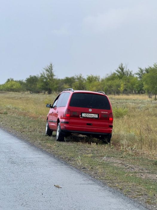 Volkswagen sharan 2003 года