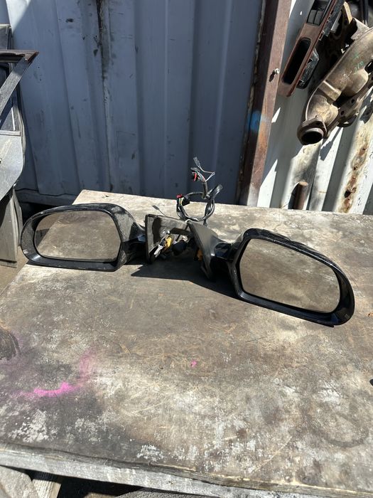 Зеркало на Audi A4