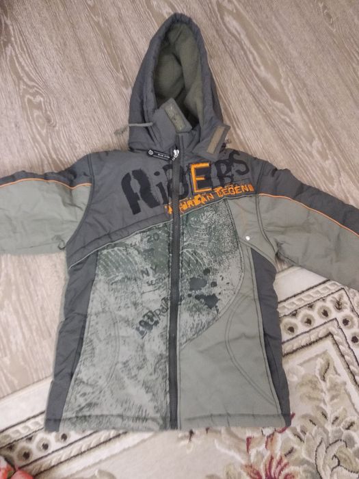 Продам для девочек