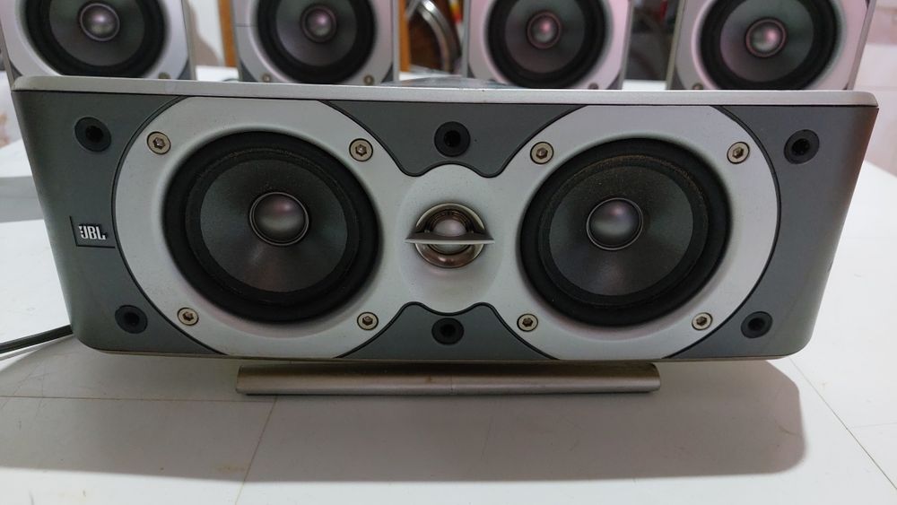 Sateliți jbl SCS200