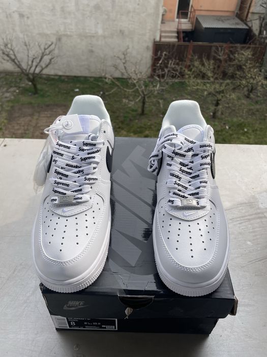 Air Force 1 Supreme White and Black Mărimile 41,42,43