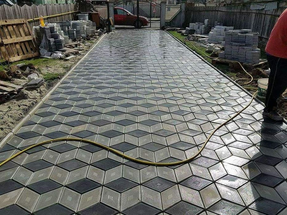 Productie dale din beton vibrocomprimat pavaje pavele montaj romb 3D