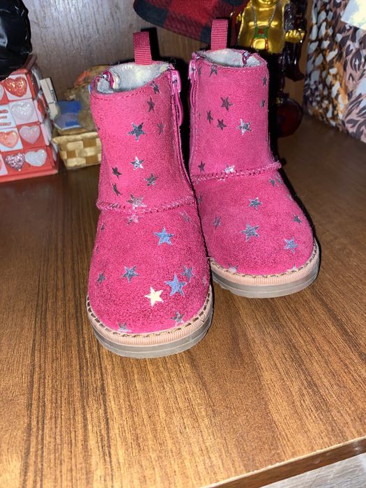 Детская обувь продам