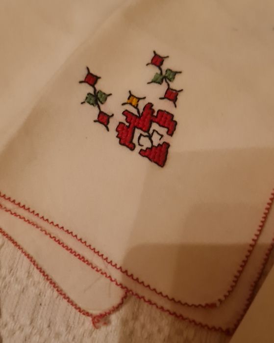 Гоблени Детска сцена,  бродирани кърпички