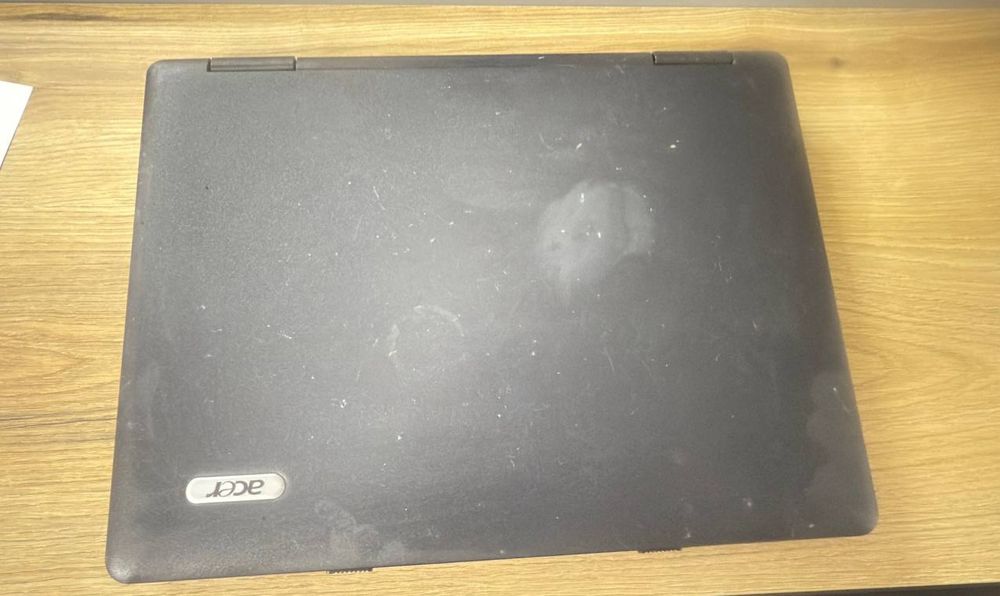 Ноутбук рабочий.