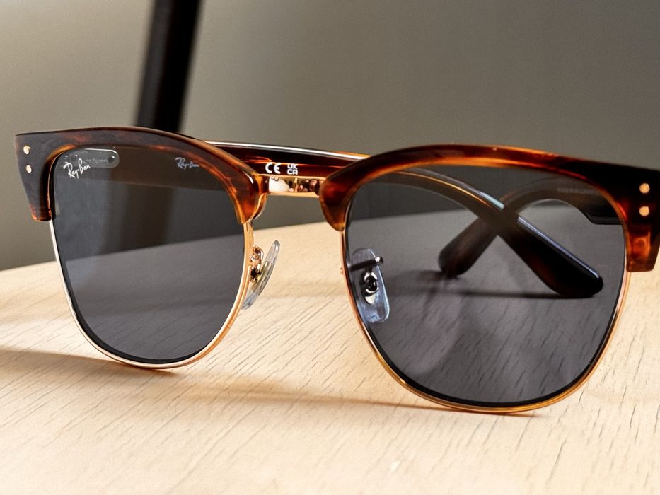 Солнцезащитные очки Ray-Ban