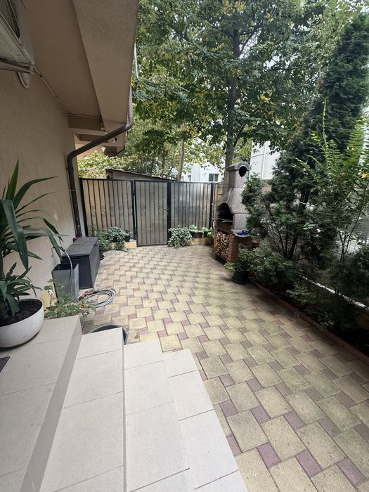 Apartament 2 camere - Curte proprie - Metrou Dimitrie Leonida