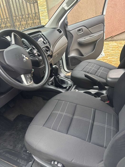 Mitsubishi L200 Double Cab M/T Instyle