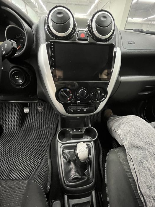 Гранта 2017 год, полная компелктация