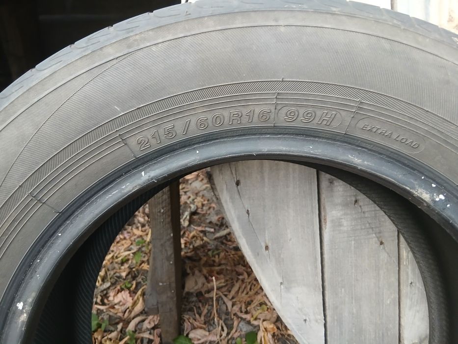 YOKOHAMA 215/60/16 комплек