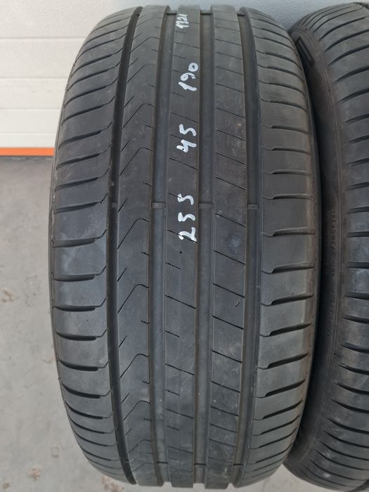 Летни гуми 2 броя PIRELLI Scorpion 255 45 R19 дот 1321