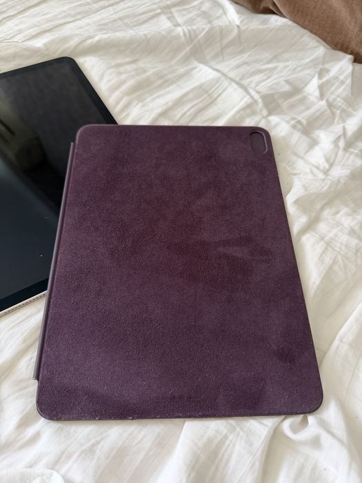 Ipad air (5 generation ) 64 gb , wifi