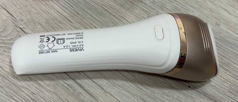 Продавам Епилатор Vivess