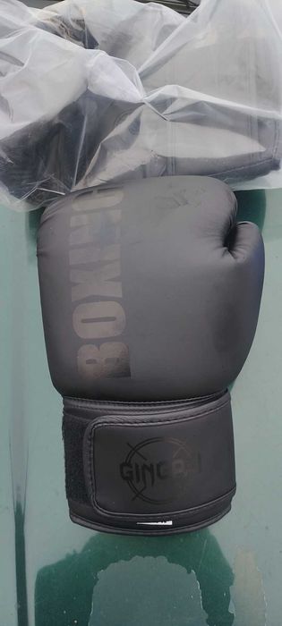 Чисто нови Боксови ръкавици 12 ки
