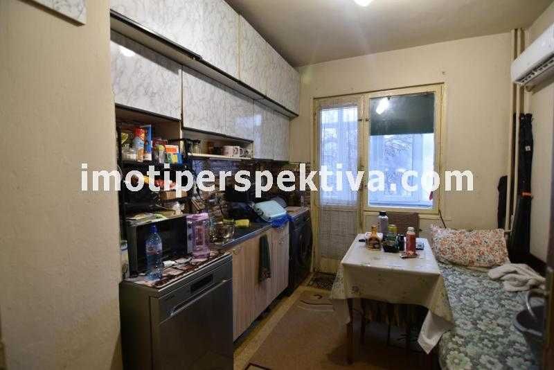 Продава се Двустаен апартамент в Пловдив, Кършияка - 64 кв.м за 1057 €/кв.м - Снимка #2