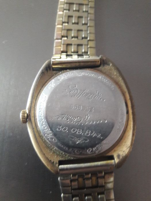 Руски механични часовници- Чайка,Победа и будилник