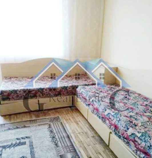 Продава се Четиристаен апартамент в Варна, Център - 140 кв.м за 4 €/кв.м - Снимка #3