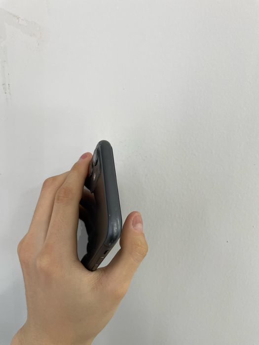 Продам айфон 11 iphone 11