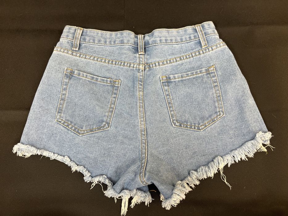 Дамски къси гащи