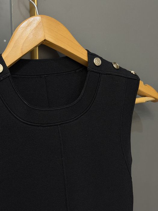 Черное платье от Feel me