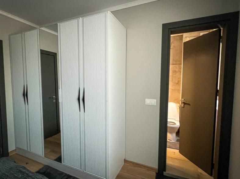 Дава се под наем Тристаен апартамент в Пловдив, Остромила - 96 кв.м за 850 € - Снимка #6