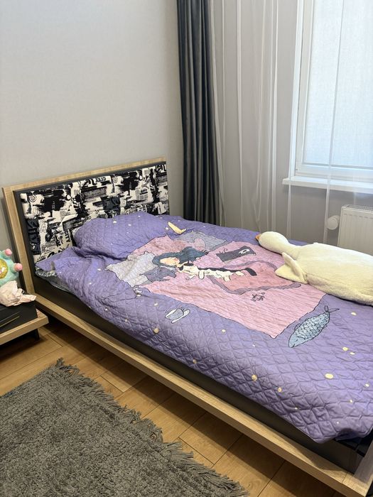 Шкаф,кровать,стол,тумба