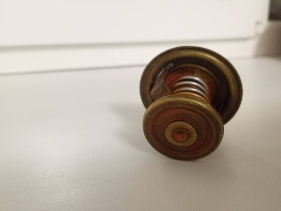 Продам термостат оригинальный