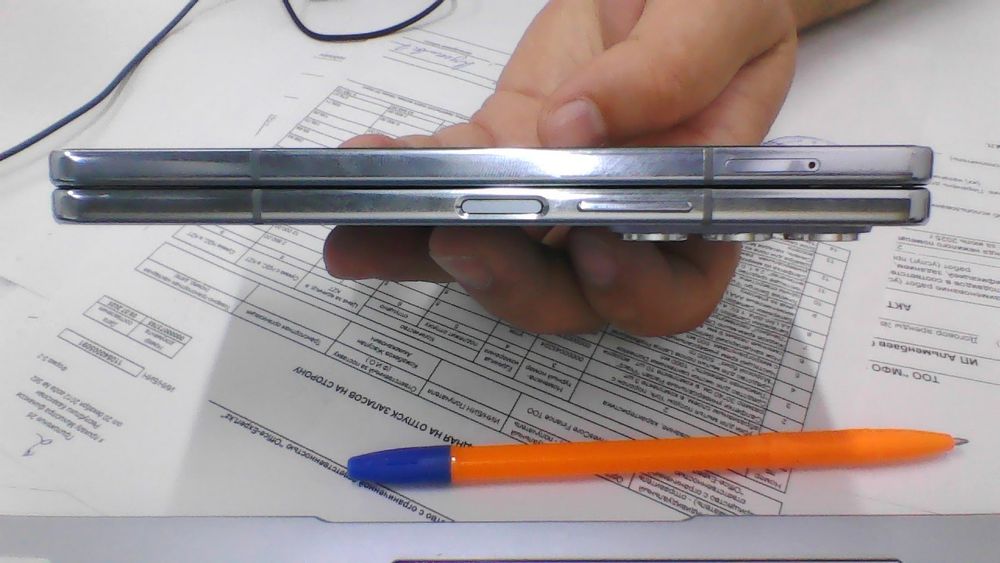 Samsung Galaxy Fold 6