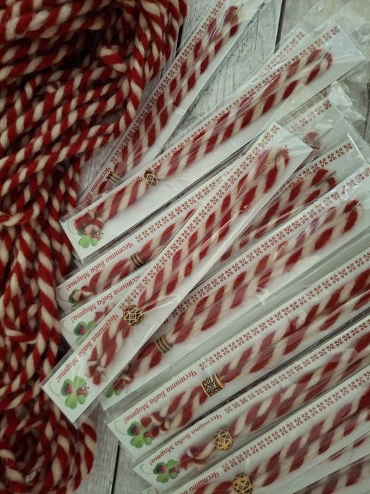 мартеници на едро и дребно/десятки и единични