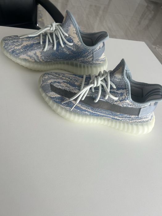 Adidas yezzy 350 blue frost