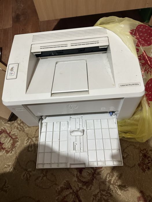 Продам принтер черно бедый