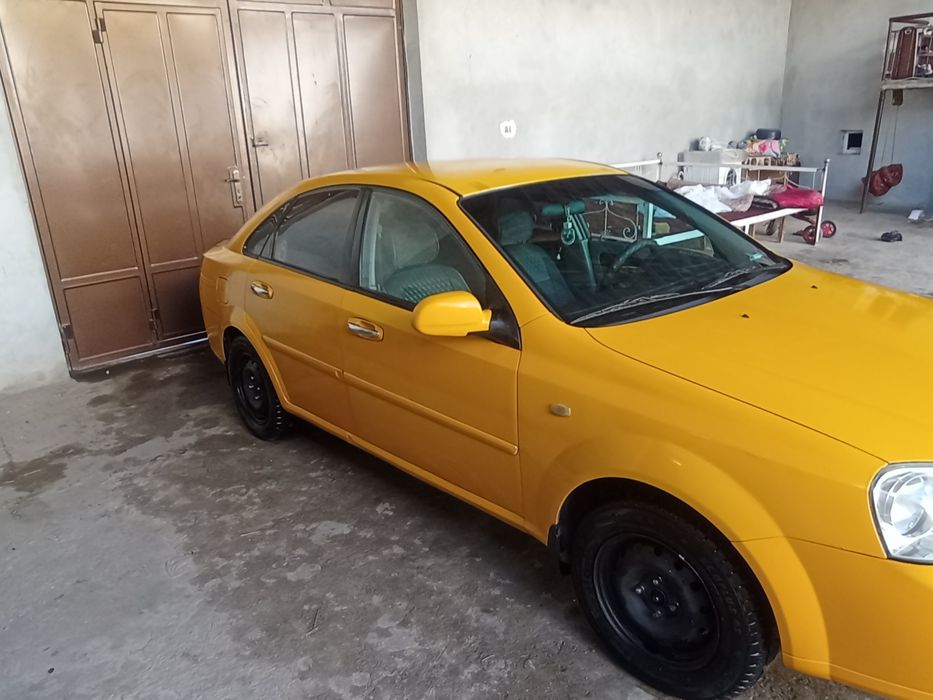 Лассетти сотилади