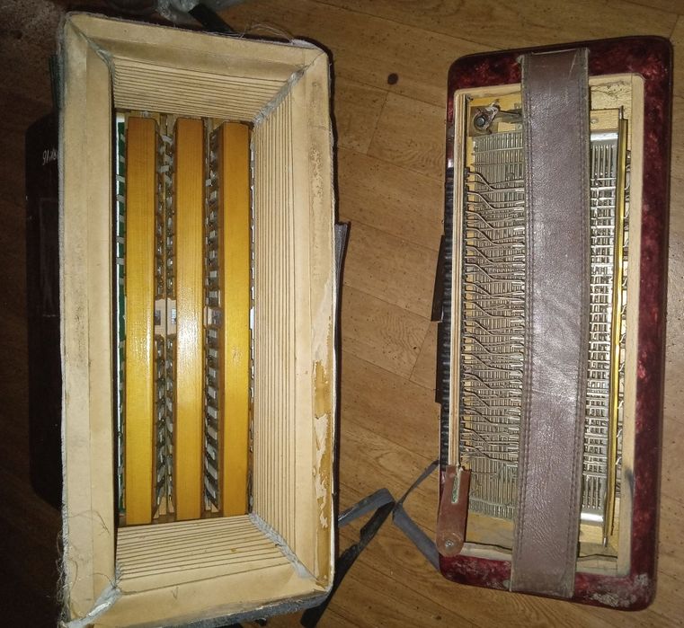 Гармонь . Гитары . Распродажа
