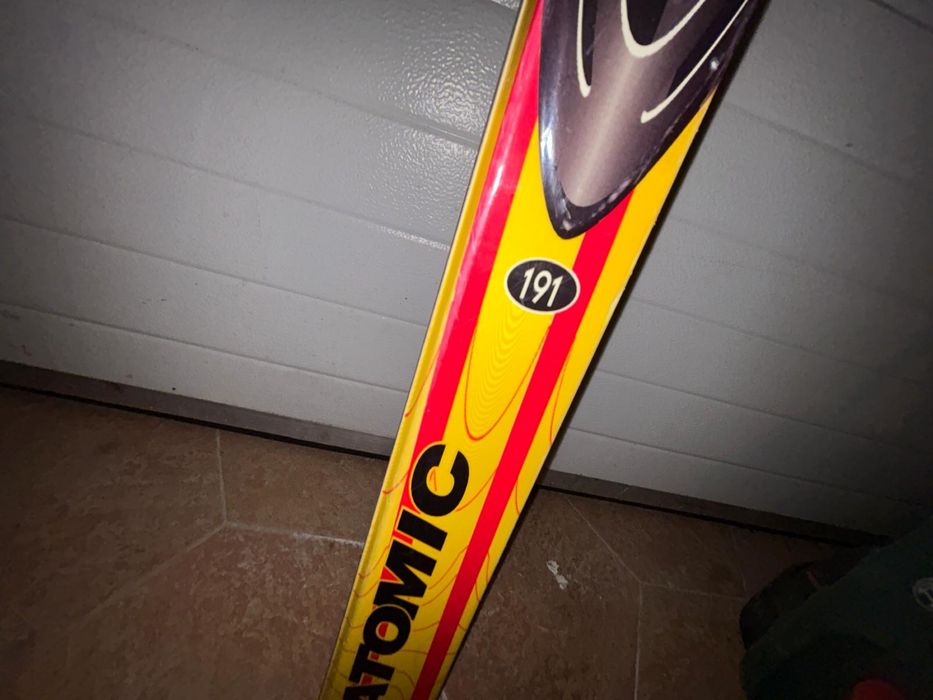 Schiuri atomic 199cm cu clapari 41-43,5