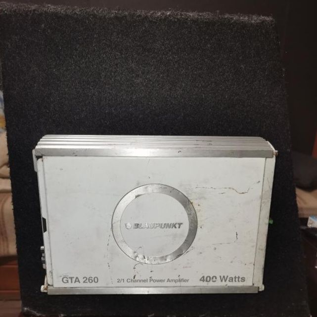 Бас каса Със своята максимална мощност от 650W тази бас кутия тип "Ban