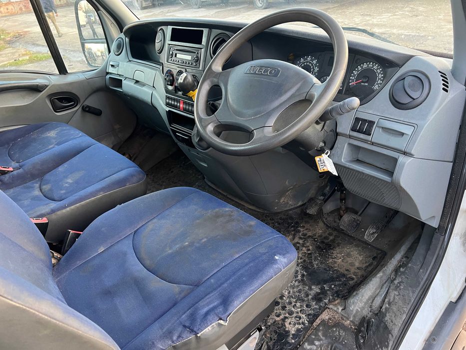 Bena cu obloane Lada Oblon Bara IVECO DAILY 4 2,3 35C12 35C14 2008