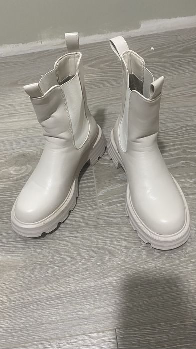 Женские сапожки