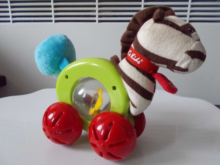 Занимателни бебешки играчки 0-36 мес.