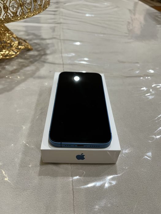 Продам айфон 13 …