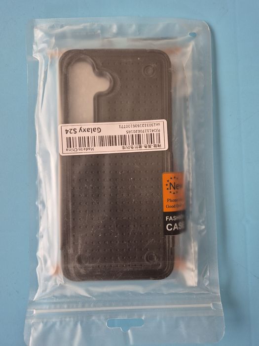 Комплект калъфи и стъклени протектори - нови за Samsung S24