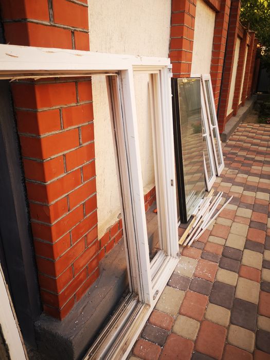 Дереванное  окна