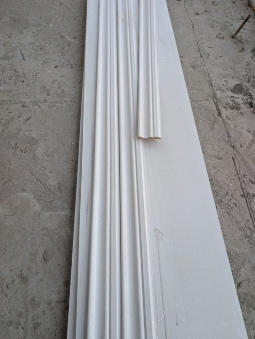 Белые наличники и добор