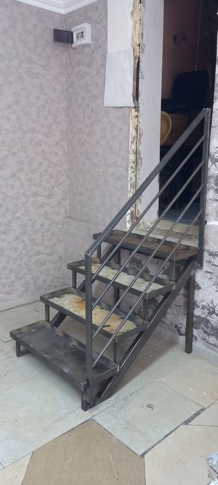 Услуги сварщика каркасы лестници Астана