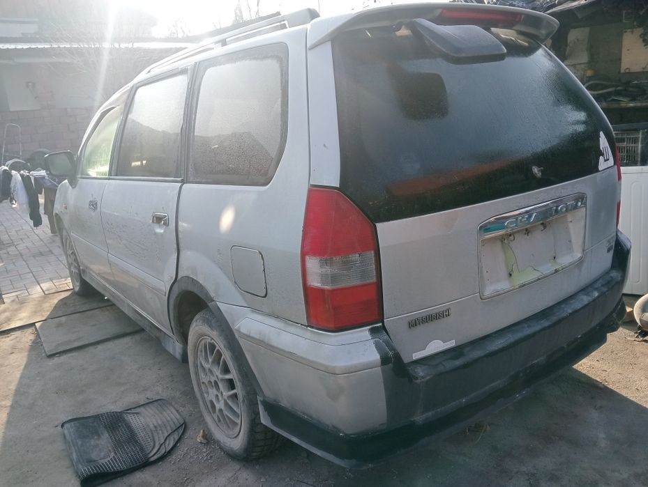 Разбор Митсубиси грандис 2.4 объем