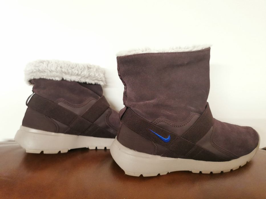 Nike, Ghete dama piele intoarsa