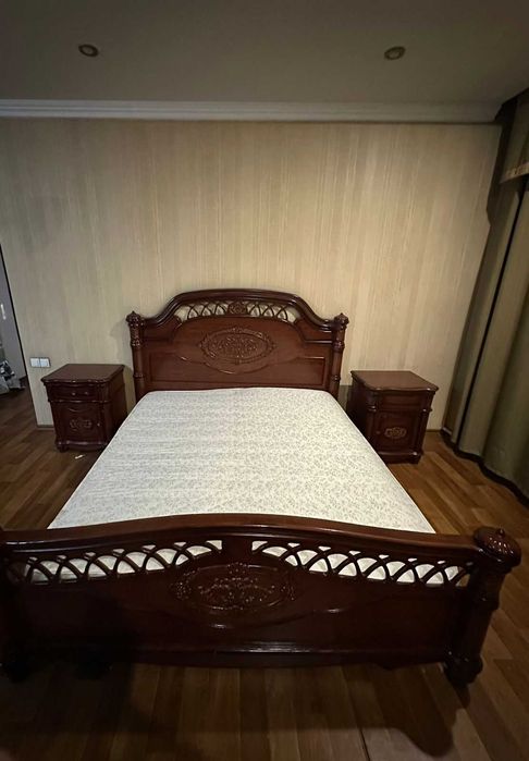 Продам спальные гарнитуры