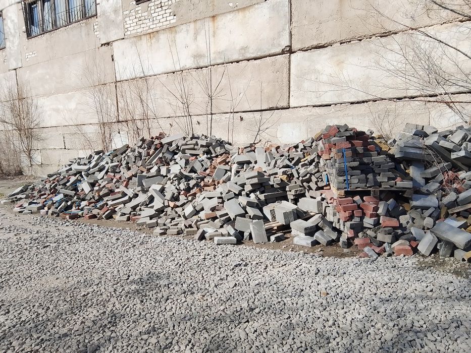 Отдам бесплатно грунт для засыпки фундамента