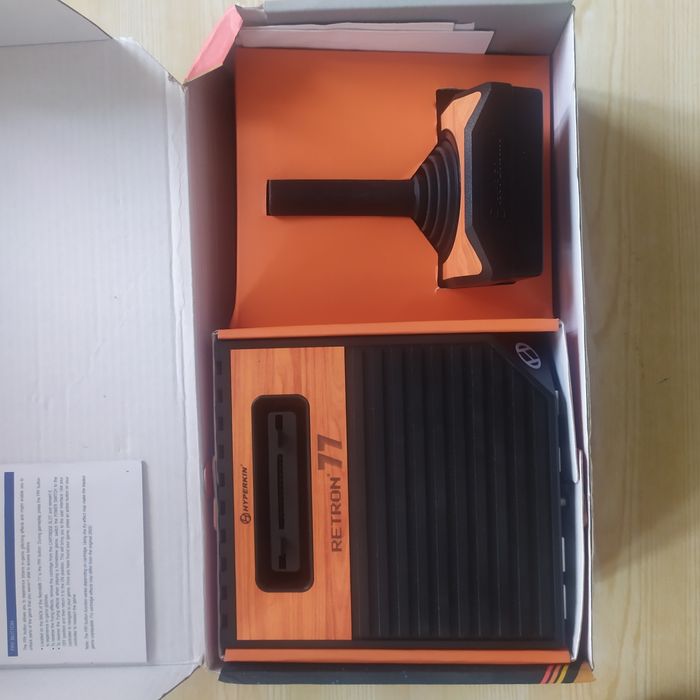 Приставка Atari Retron 77