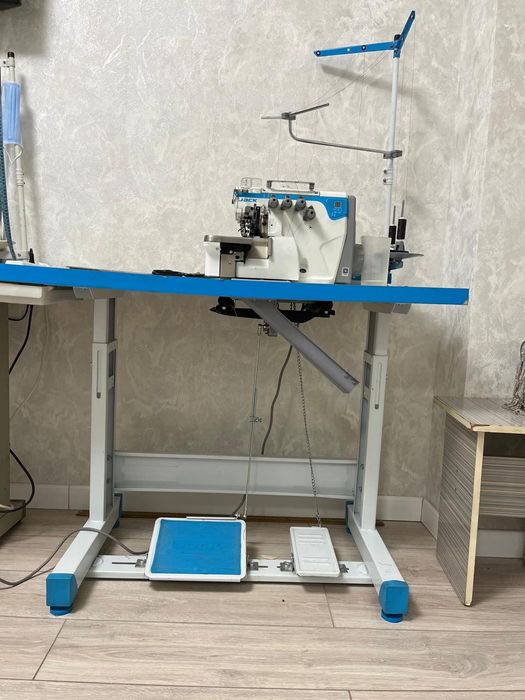 Продается швейная машина